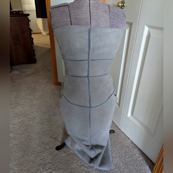 Chanel Strapless Fitted Suede Sheath Sheepskin Dress Grey Knee Pockets 42 - Picture 1 of 6